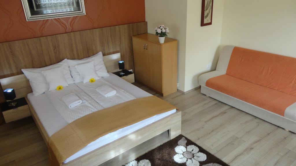 Hotel Centrum Сегед Екстер'єр фото